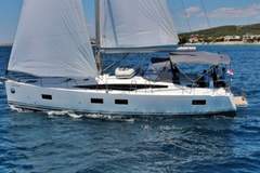 Jeanneau 54 (sailing yacht)