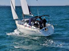 Bavaria 33 C - MARA (sailing yacht)